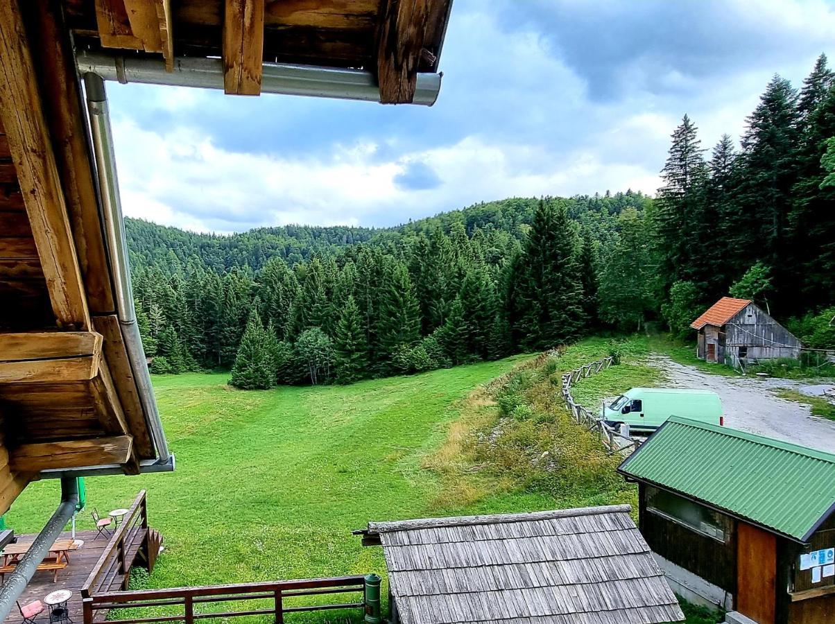 Planinski Dom Na Travni Gori Sodrazica Екстер'єр фото